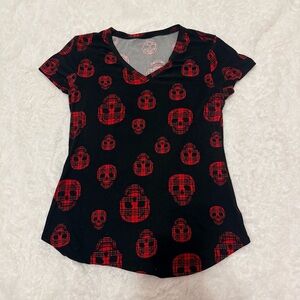 No Boundaries Black V-Neck Tee with Red Plaid Skull Print